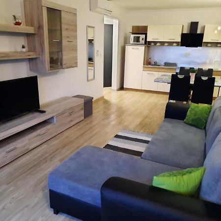Vandus Apartman Сиофок Екстериор снимка