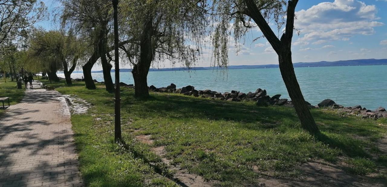 Vandus Apartman Сиофок Екстериор снимка